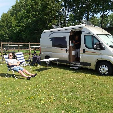 Bed And Breakfast En Camping In Waardenburg A2 外观 照片